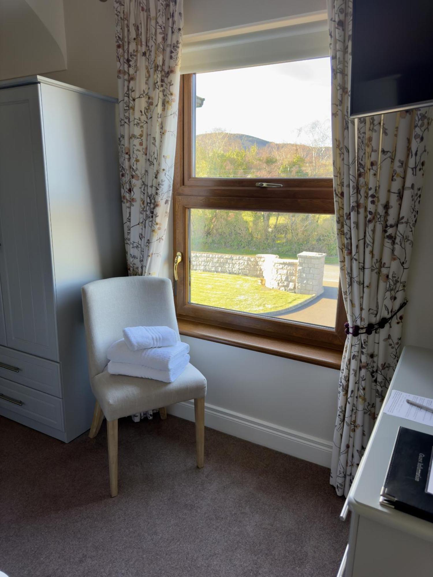 Mourne Country House Bed And Breakfast Kilkeel Phòng bức ảnh